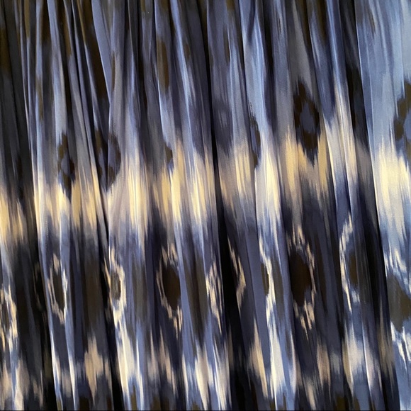 Christopher and Banks Pleated Black and Blue Skirt - Picture 4 of 4